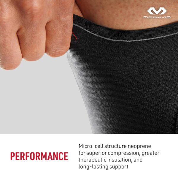 Joelheira McDavid 402R-BK Neoprene Preta Tamanho S 33-35.6 cm