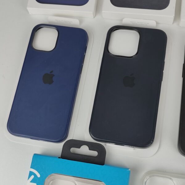 (x8) Capas para Iphone 12 / 13 / 14 - Pele / Silicone e Plástico