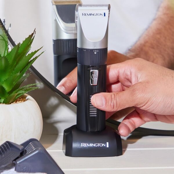 Máquina de Cortar Cabelo Remington Genius Lâminas Cerâmica HC5811 0,8-40 mm