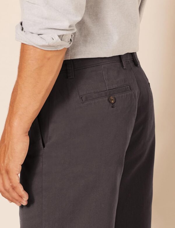 (34W) Calções Chino Corte Clássico Amazon Essentials 23 cm Cinzento Escuro Homem