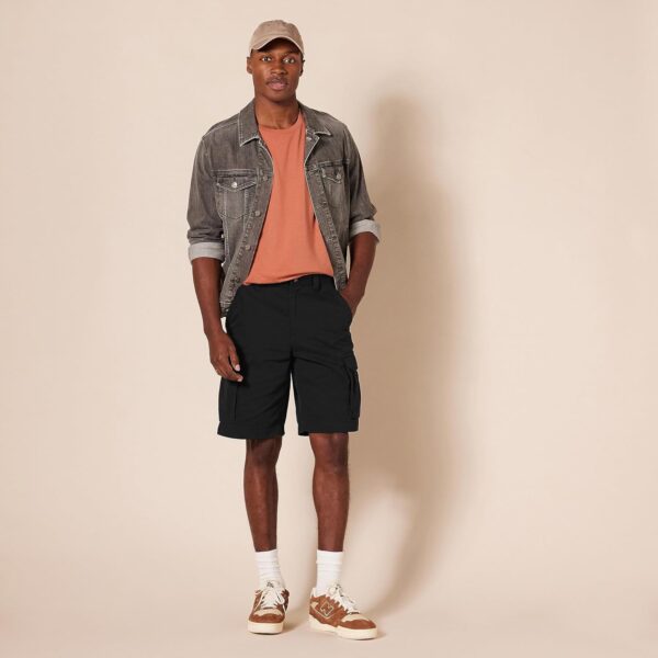(42W) Calções Cargo Amazon Essentials Classic-Fit Preto