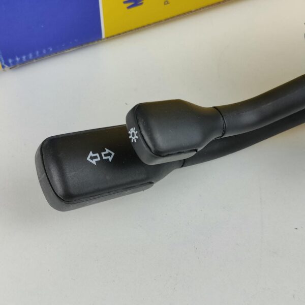 LT16X0173_2 MAGNETI MARELLI 000050087010 Comutador na coluna de direcção (8001063390994)