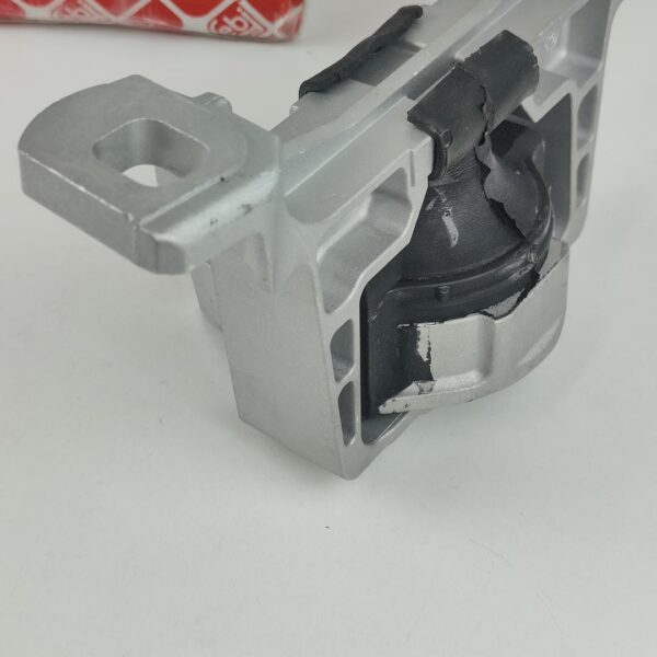 FEBI BILSTEIN 44550 Suporte de motor lado direito Apoio hidráulico (4027816445500)