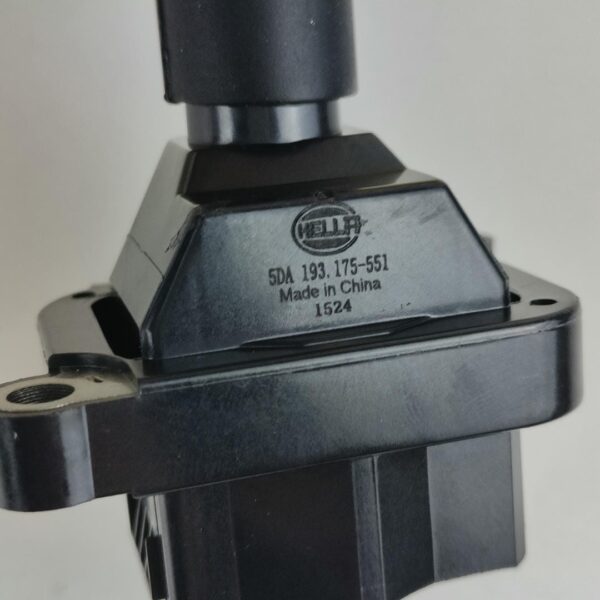 HELLA 5DA 193 175-551 Bobina de ignição 3 pólos 12V Aparafusado (4082300563030)