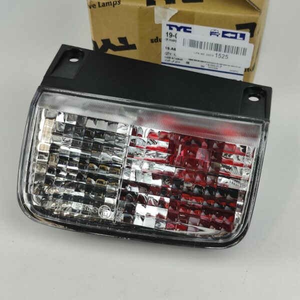 TYC 19-0662-01-2 Luz de marcha-atrás P21W sem porta-lâmpadas (8717475050080)