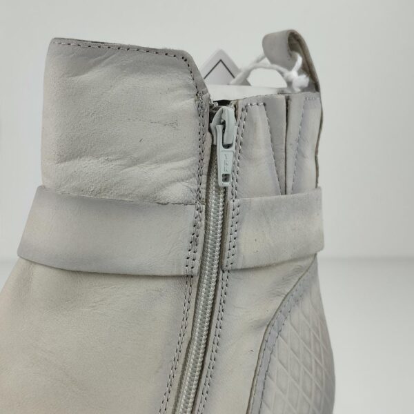 LT18X0070_11 (39) Botas Casuais BAGATT Edana com Forro Quente para Mulher Off-White