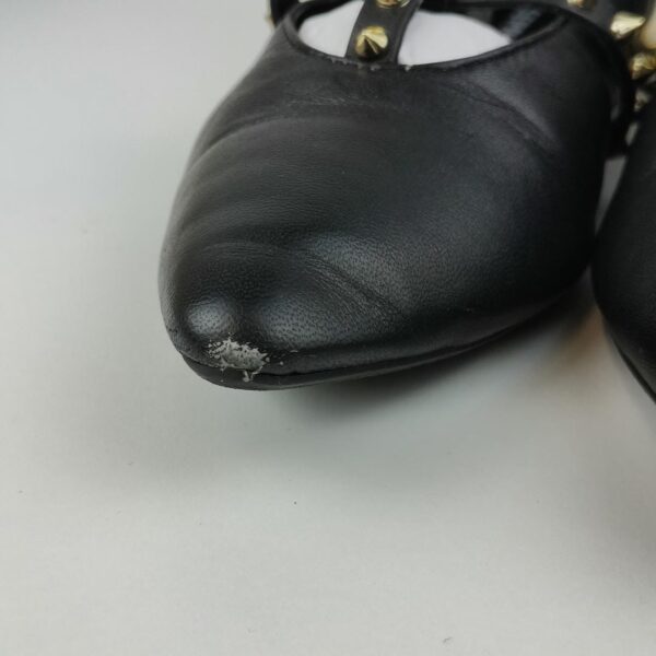 LT18X0124_2 (37) Sapatos / Sabrina GIOSEPPO Preto com tachas mulher