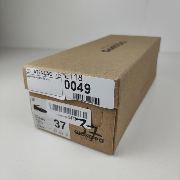 LT18X0124_7 (37) Sapatos / Sabrina GIOSEPPO Preto com tachas mulher