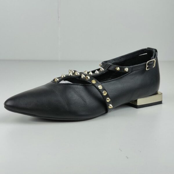 LT18X0124_8 (37) Sapatos / Sabrina GIOSEPPO Preto com tachas mulher