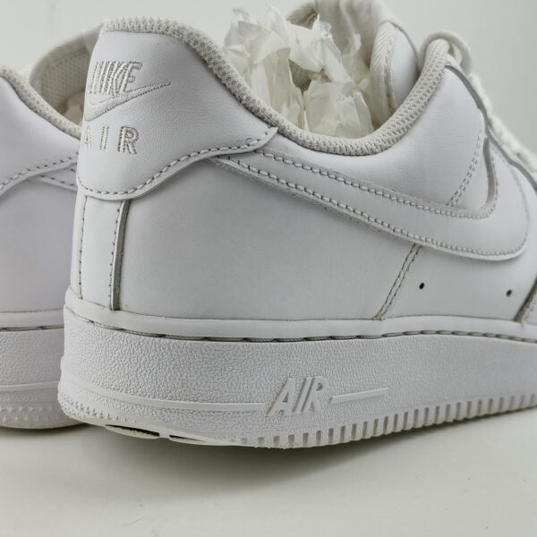 (40.5) Sapatilhas Nike Air Force 1 '07 para Homem - CW2288-111 Branco