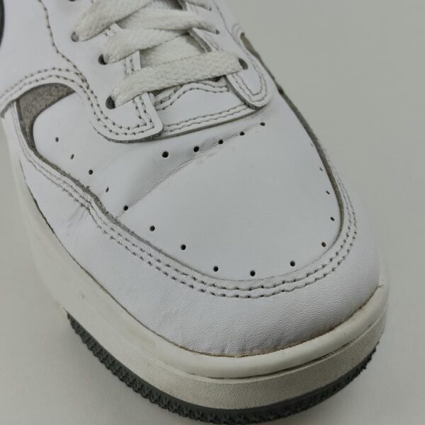 LT20X1104_10 (39) Sapatilhas Nike Gamma Force Womens para Mulher - Branco e Cinza