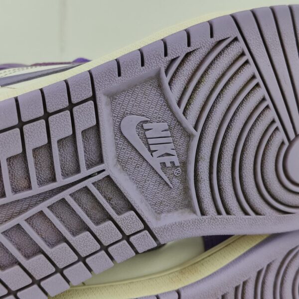 (40) Sapatilhas Nike Air Jordan 1 Mid Action grape para Mulher - Roxo