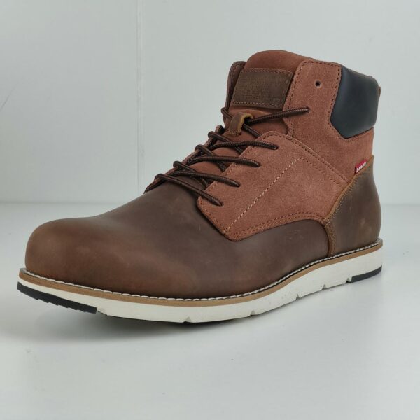 (48) Botas Levi's Modelo Jax Plus em Pele e Camurça para Homem - Castanho