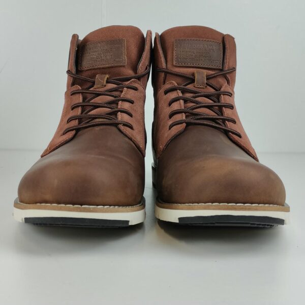 (48) Botas Levi's Modelo Jax Plus em Pele e Camurça para Homem - Castanho