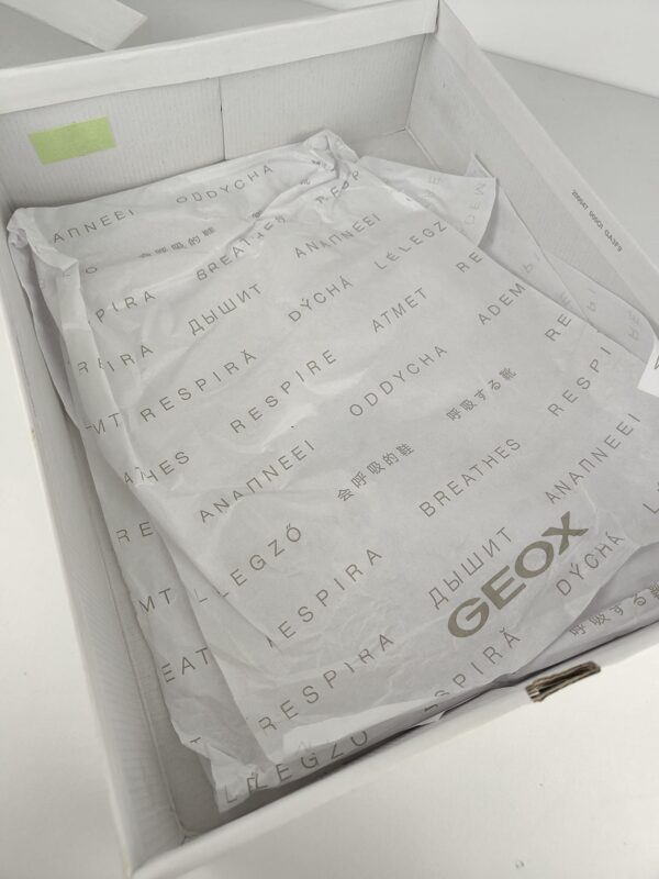 (37.5) Botas Cano Alto Geox D Eleana I com Salto para Mulher - Camurça Negro