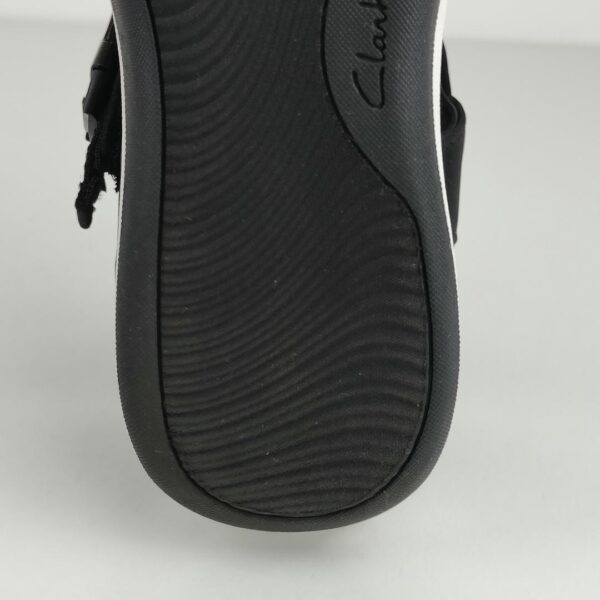 (38) Sandálias Clarks Mira Tide Preto - Mulher