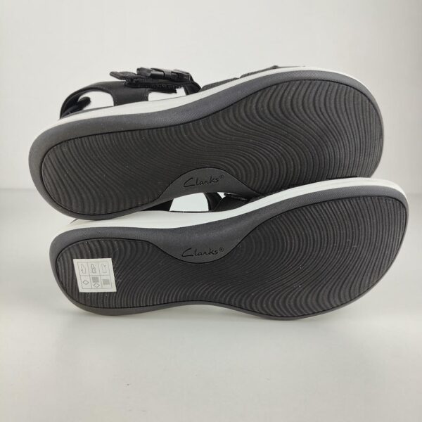 (38) Sandálias Clarks Mira Tide Preto - Mulher