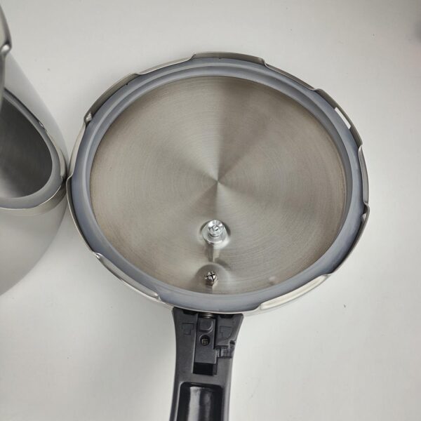 Panela de Pressão Rápida 3+6 L Magefesa DYNAMIC Aço Inoxidável apta para indução com 5 sistemas de segurança