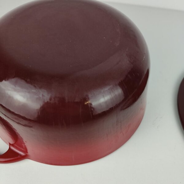 Caçarola 5.7L em Ferro Fundido Esmaltado Dutch Oven Uno Casa Vermelha com Tampa Apta para Todo o tipo fogões e fornos