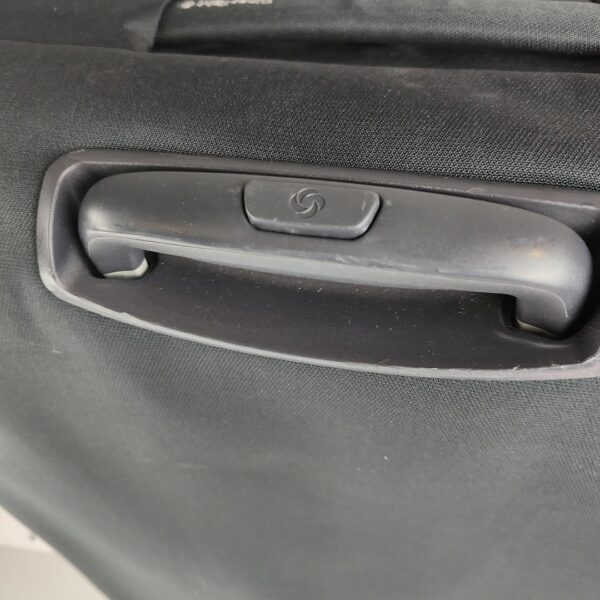 Mala de Viagem Samsonite Base Boost 78 cm 105 L com 4 Rodas e Cadeado TSA Ligeira e Ampliável - Negro