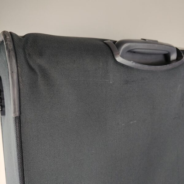 Mala de Viagem Samsonite Base Boost 78 cm 105 L com 4 Rodas e Cadeado TSA Ligeira e Ampliável - Negro