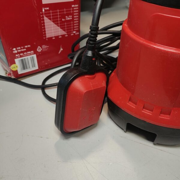 Bomba de Águas Sujas Einhell 780 W Capacidade 15700 L/h Profundidade Máx. 7 m GC-DP 7835
