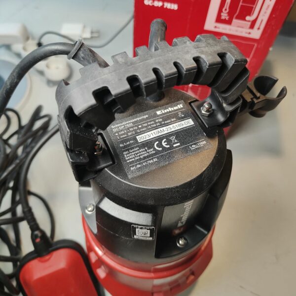 Bomba de Águas Sujas Einhell 780 W Capacidade 15700 L/h Profundidade Máx. 7 m GC-DP 7835