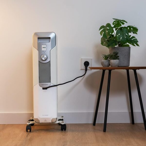 Radiador Elétrico de Óleo Cecotec 1500 W ReadyWarm 7000 Space 7 Módulos para 15 m²
