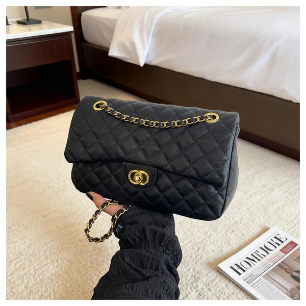 D226X3097_1775563048976_2 Mala a Tiracolo de Pele Estilo Parisiense Elegante e Clássica Mensageiro