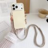 Capa Anti-Choque com Cordão Crossbody iPhone 17 Pro Max Silicone Macio - Branco