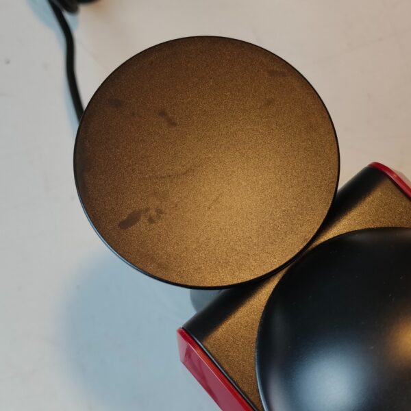 Cafeteira Delta Q Mini Qool para Cápsulas Compacta Versátil Minimalista Cor Vermelha