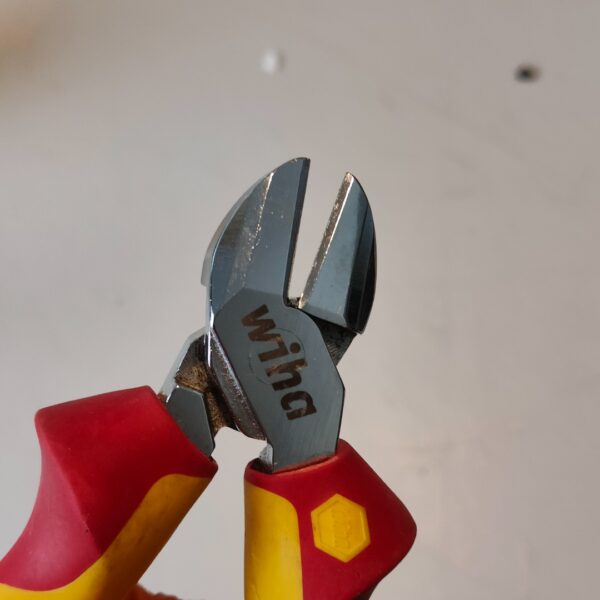 Alicates de Corte Diagonal Wiha Professional Electric com DynamicJoint