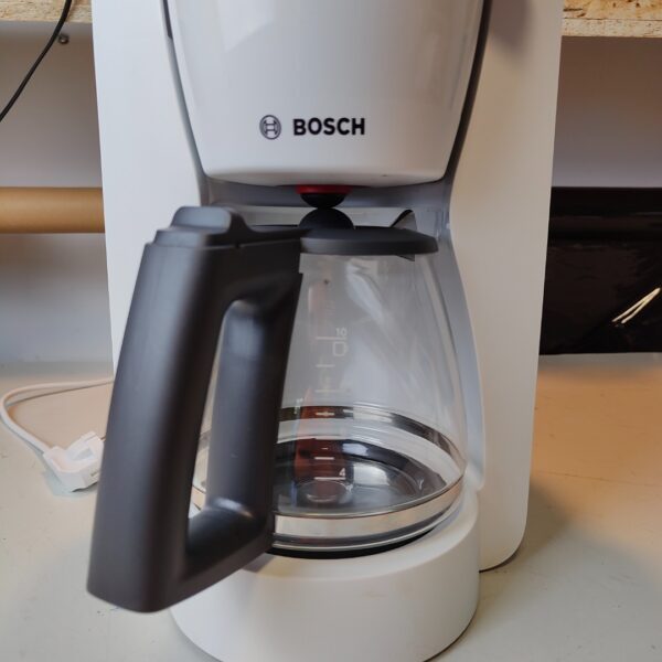 Cafeteira de Gotejamento Bosch TKA2M111 Branco Jarra Cristal Filtro e Depósito de Água Extraíveis