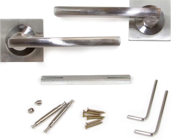 Puxadores de Porta Níquel Acetinado Modernos com Mola de Retorno Emuca Roseta 50x50mm