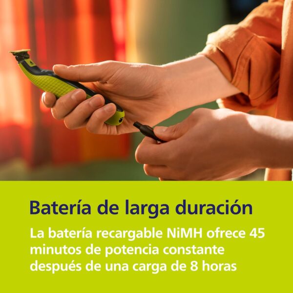 Recortadora e Afeitadora Elétrica Philips OneBlade 360 para Barba QP2724/31