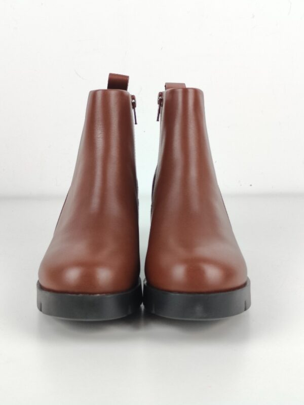 (37) Botins Camper Wanda K400228 Salto Quadrado em Pele - Castanho