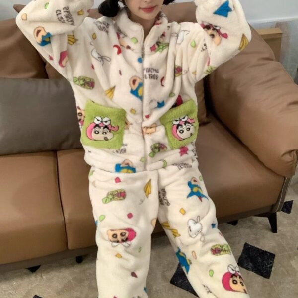 (L) Pijama de Inverno com Capuz e Calças Fleece Coral Quente Crayon Shin-Chan
