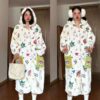 (L) Pijama de Inverno com Capuz e Calças Fleece Coral Quente Crayon Shin-Chan