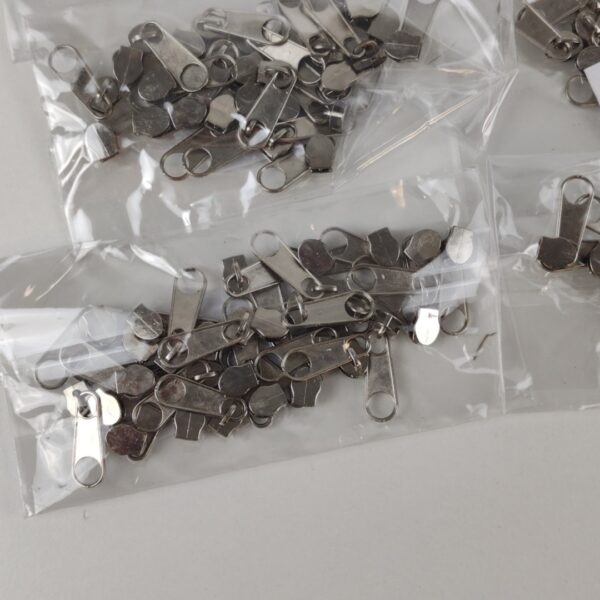 F126X3050_1780410083519_0 6 Packs de Fechos para Roupa (130 Gramas)