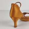 (39) Sapato Feminino em Cetim Dourado com Salto Elegante