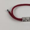 (2 Uni.) Pulseira Ajustável Bordô com Letras Metálicas "MAMA" e Acabamento Premium