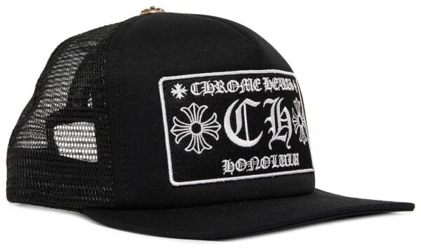 Boné Trucker Premium Preto Estilo Rock de Luxo com Bordado Gótico Contrastante