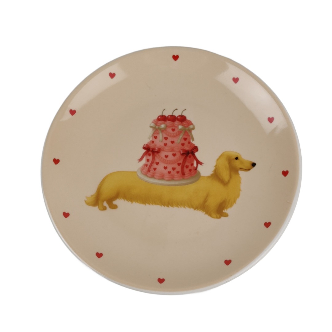 (x9) Prato Decorativo Sobremesa 15,5 cm com Teckel e Bolo de Cerejas em Estilo Romântico