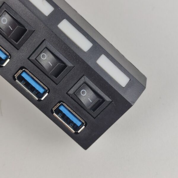 Hub USB 3.0 4 Portas 5Gbps Super Speed Compacto - Preto