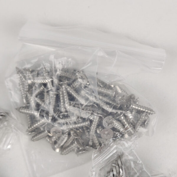F126X3494_1782253480956_2.jpg Kit de Cantoneiras Metálicas Em L Com Parafusos