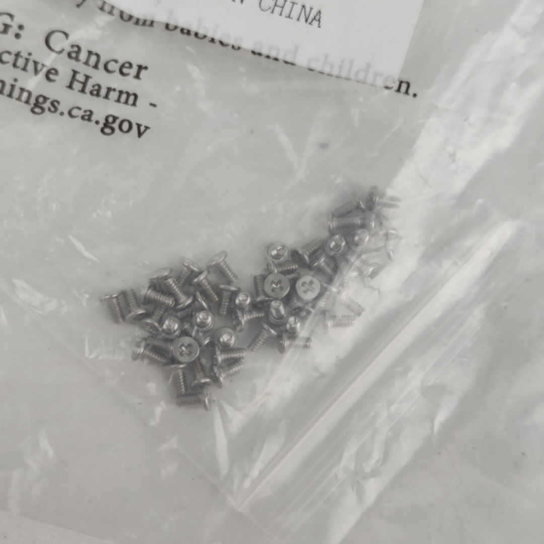 Lote de Parafusos de Cabeça Chata M1.4 X 3 Mm