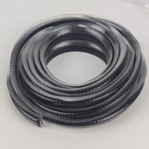 F126X3536_1782299015657_0 Perfil Vedante de Borracha Preto Em Rolo