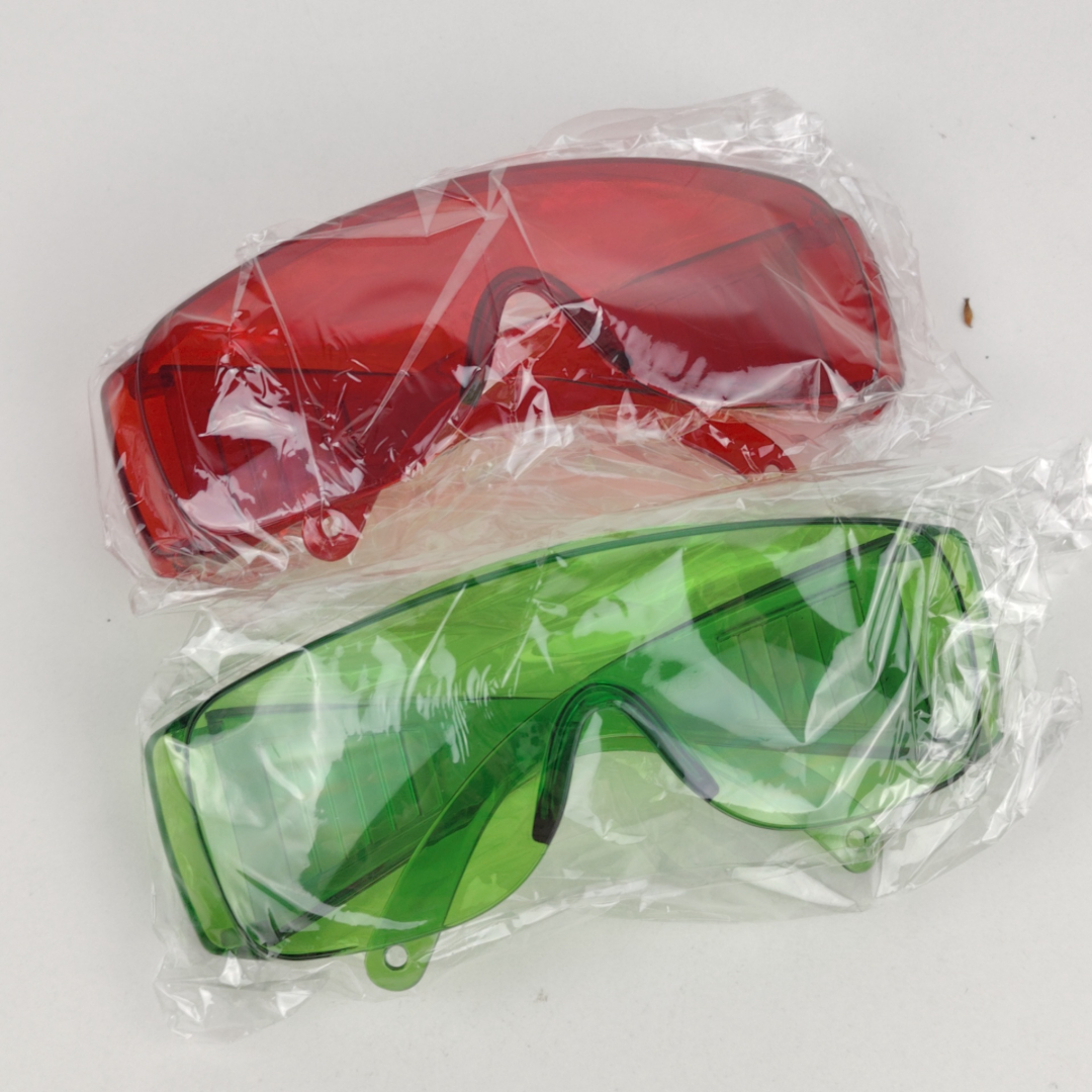 Óculos de Proteção Coloridos Em Plástico