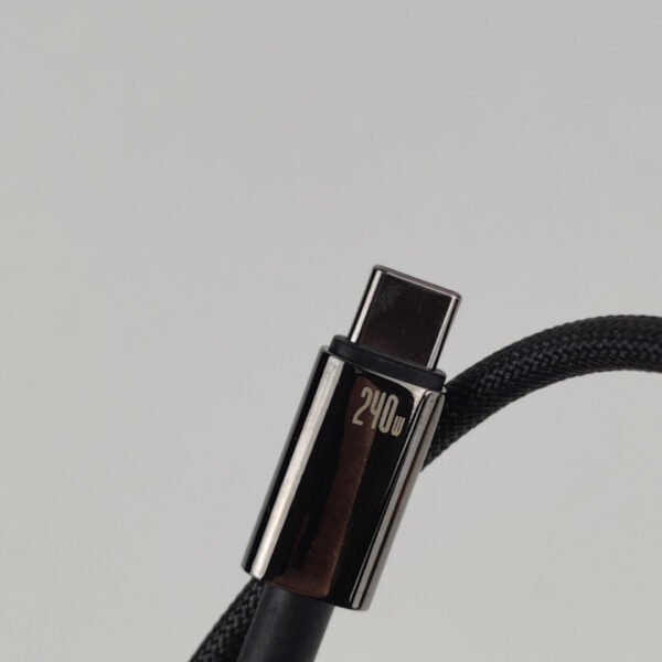 Cabo USB-C Baseus 240W Trançado Preto