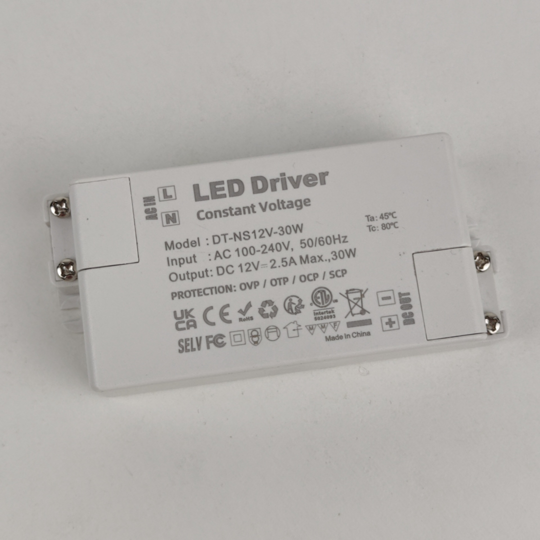 Driver LED 12V 30W Modelo DT-NS12V-30W